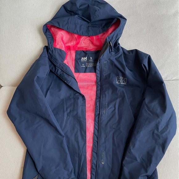 Helly Hansen Jackets & Blazers - Helly Hanson outdoor rain jacket size small